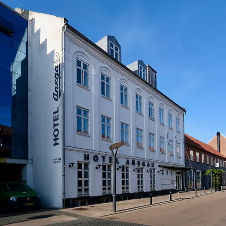 安斯伽酒店 3* 埃斯比约