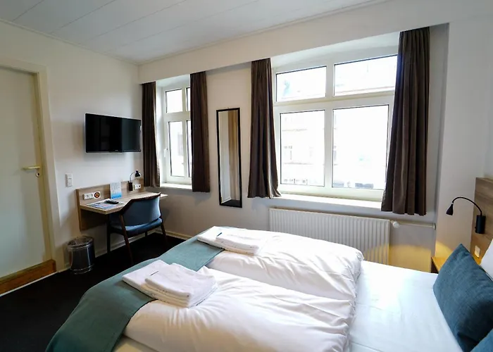 Ansgar Эсбьерг